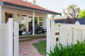 Guildford Cottage By Swan Bnb Management
